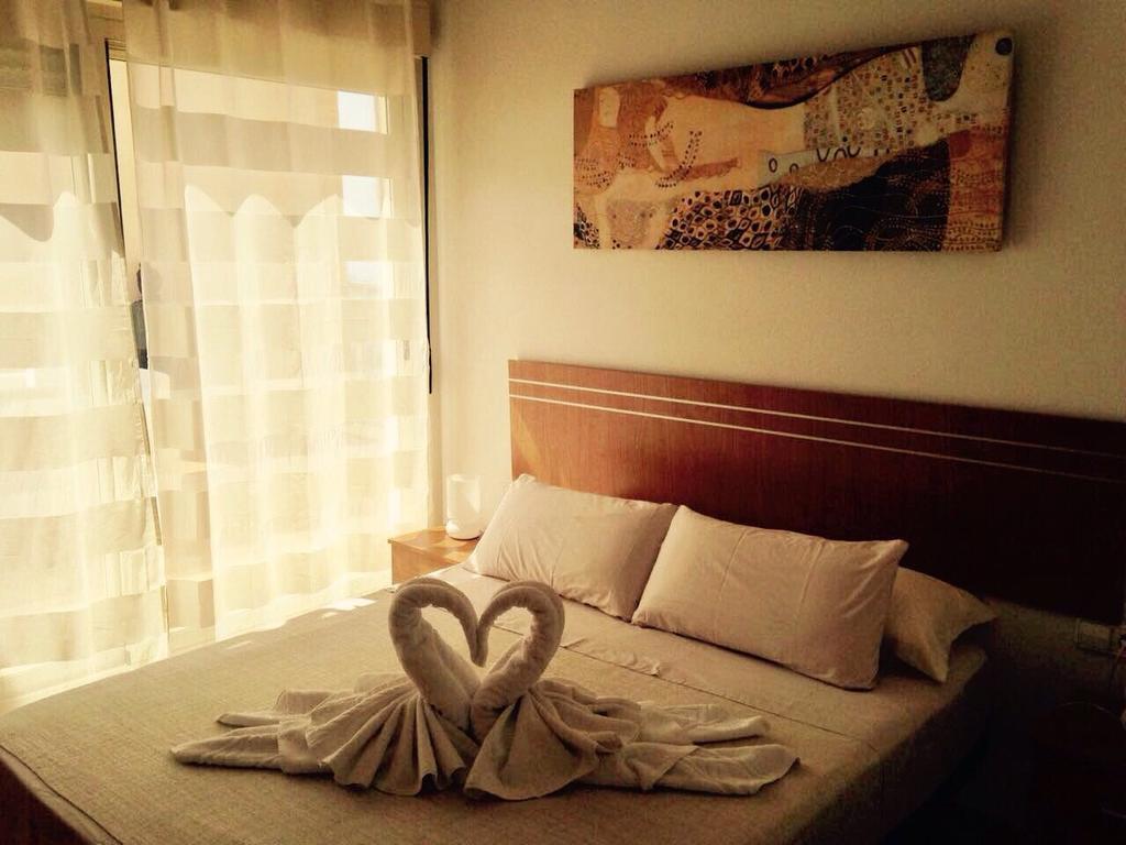 Apartment Roxana Benidorm Bagian luar foto
